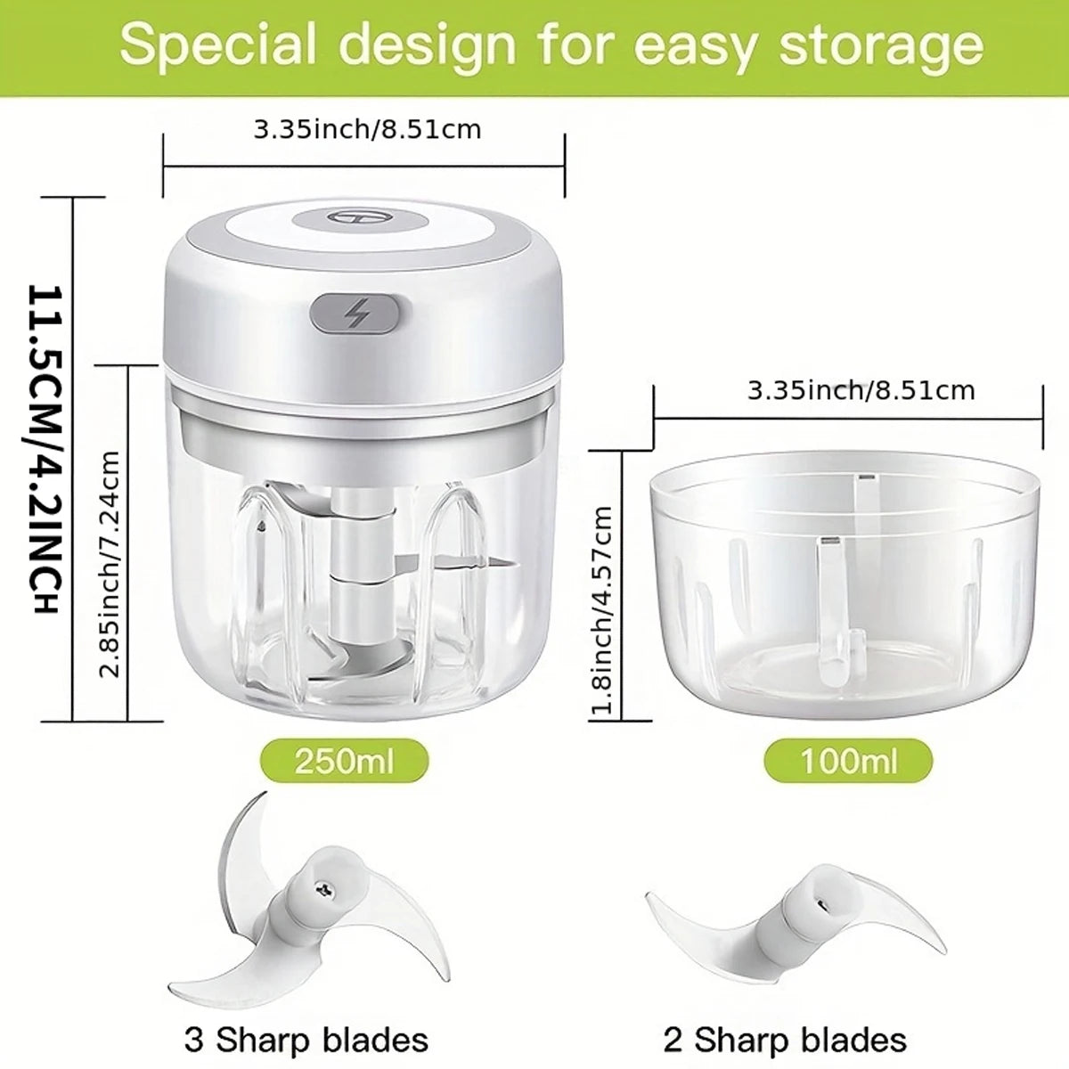 Démonstration du hachage d'ail et de piments avec le mini hachoir électrique portable.