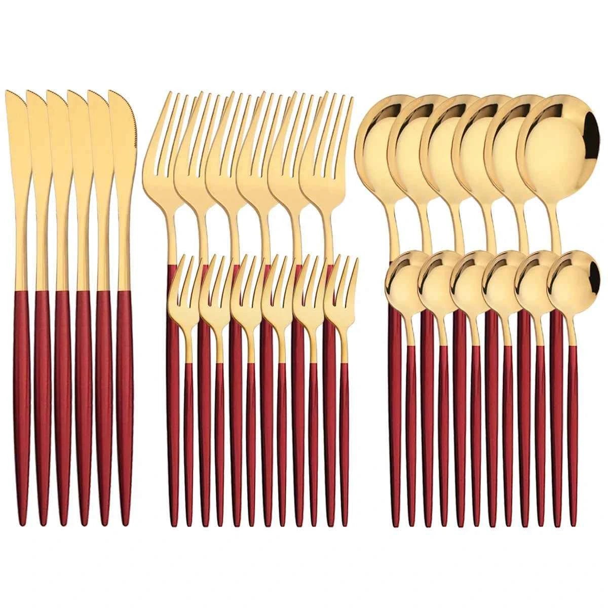 énagère 30 pièces luxe or et rouge : ensemble de couverts en acier inoxydable avec têtes dorées brillantes et manches rouge mat élégants.