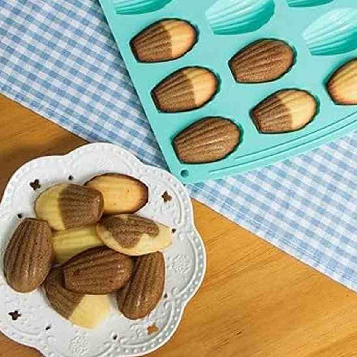 Moule à madeleine | Silicone antiadhésif 12 empreintes - Get Cuisine Shop