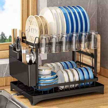 Égouttoir à vaisselle noir compact au design élégant avec système de drainage pour cuisine moderne